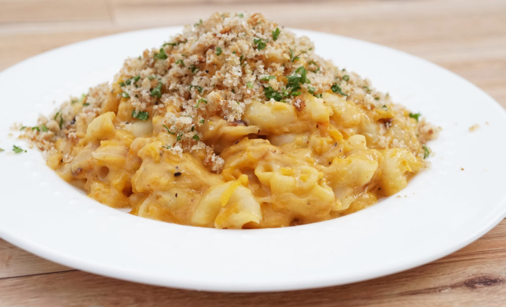 https://thesweetpotato.ca/wp-content/uploads/2018/08/mac-and-cheese-SPKitchen-1024x621.jpg