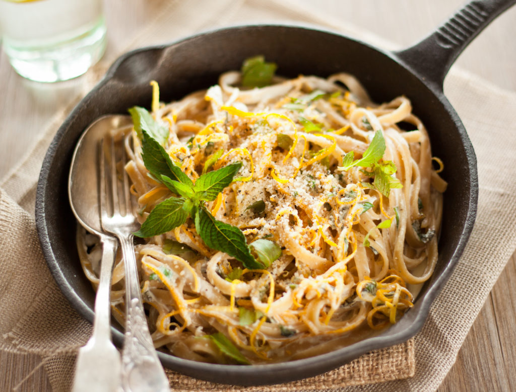 https://thesweetpotato.ca/wp-content/uploads/2019/02/Lemon-Linguine-sm-1024x779.jpg