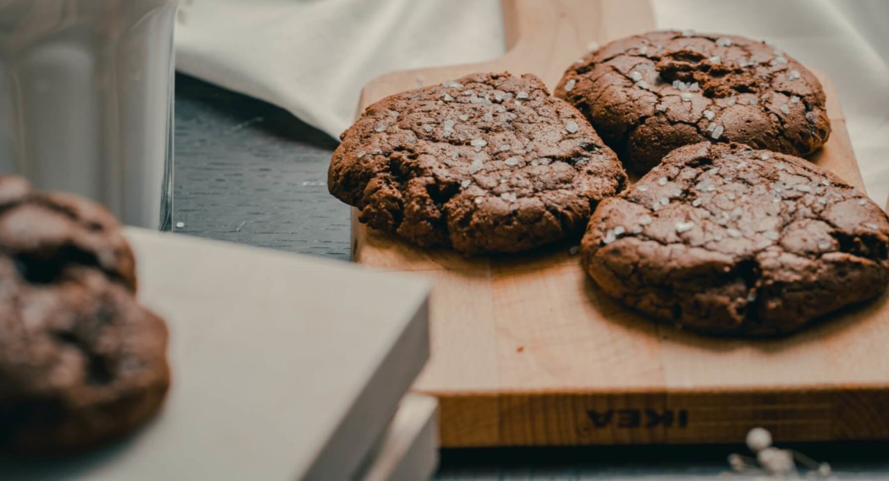 https://thesweetpotato.ca/wp-content/uploads/2022/04/albert-vincent-wu-wabI89dX864-unsplash-scaled-e1651183321498-1280x693.jpg