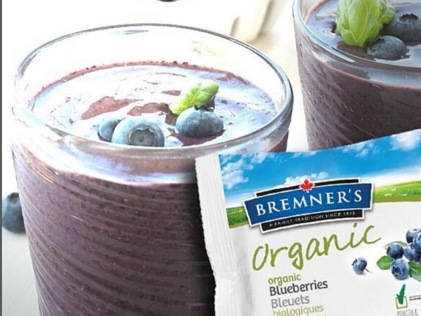 https://thesweetpotato.ca/wp-content/uploads/2024/12/Bremners-Blueberry-Smoothie-851x640.jpeg