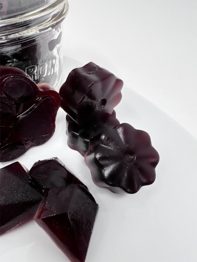 Homemade Elderberry Gummies